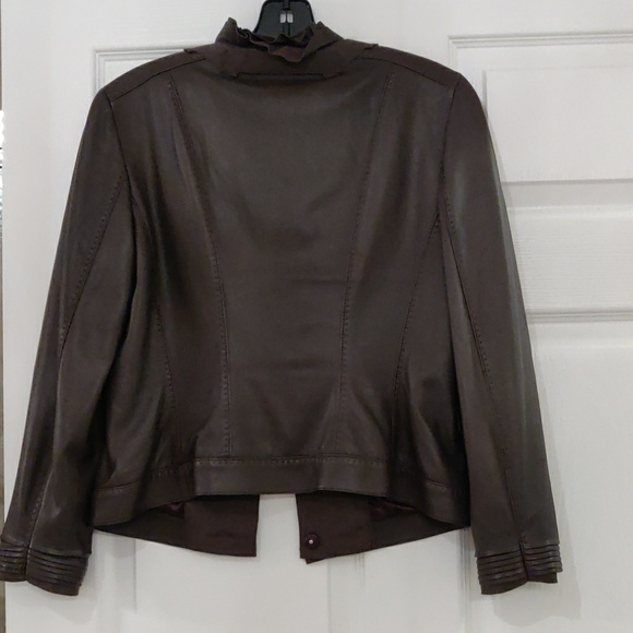 Leather jacket - Picture 3 of 7